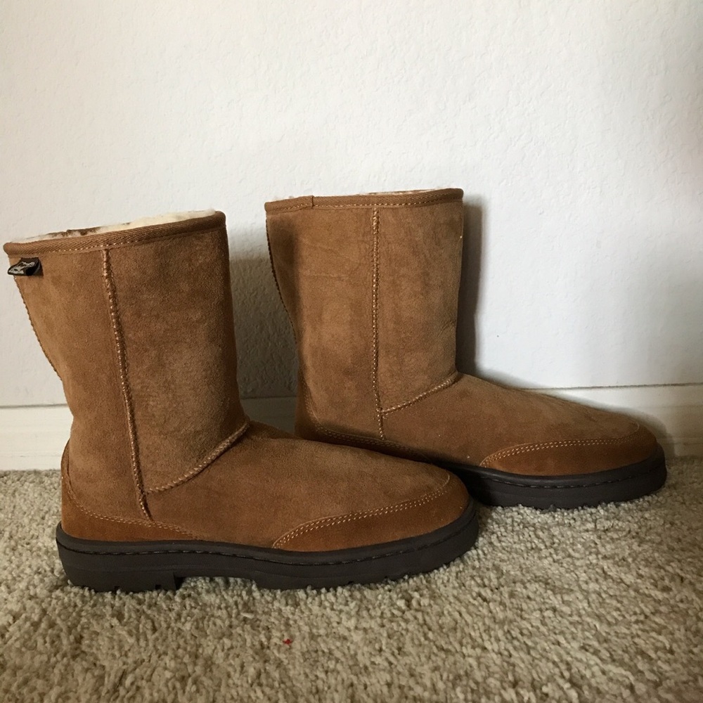 Kirkland Unisex Shearling Boots